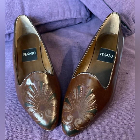 PEGABO vintage style brown 1" heal with artistic detail on the toe size 36/37 - Picture 6 of 13